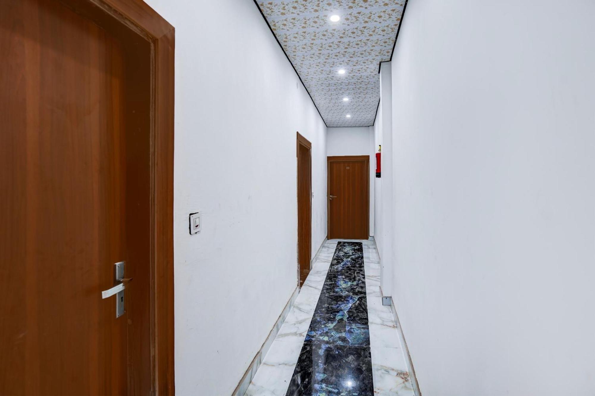 Super O Sikandra Near Akbar Tomb Hotel 3*