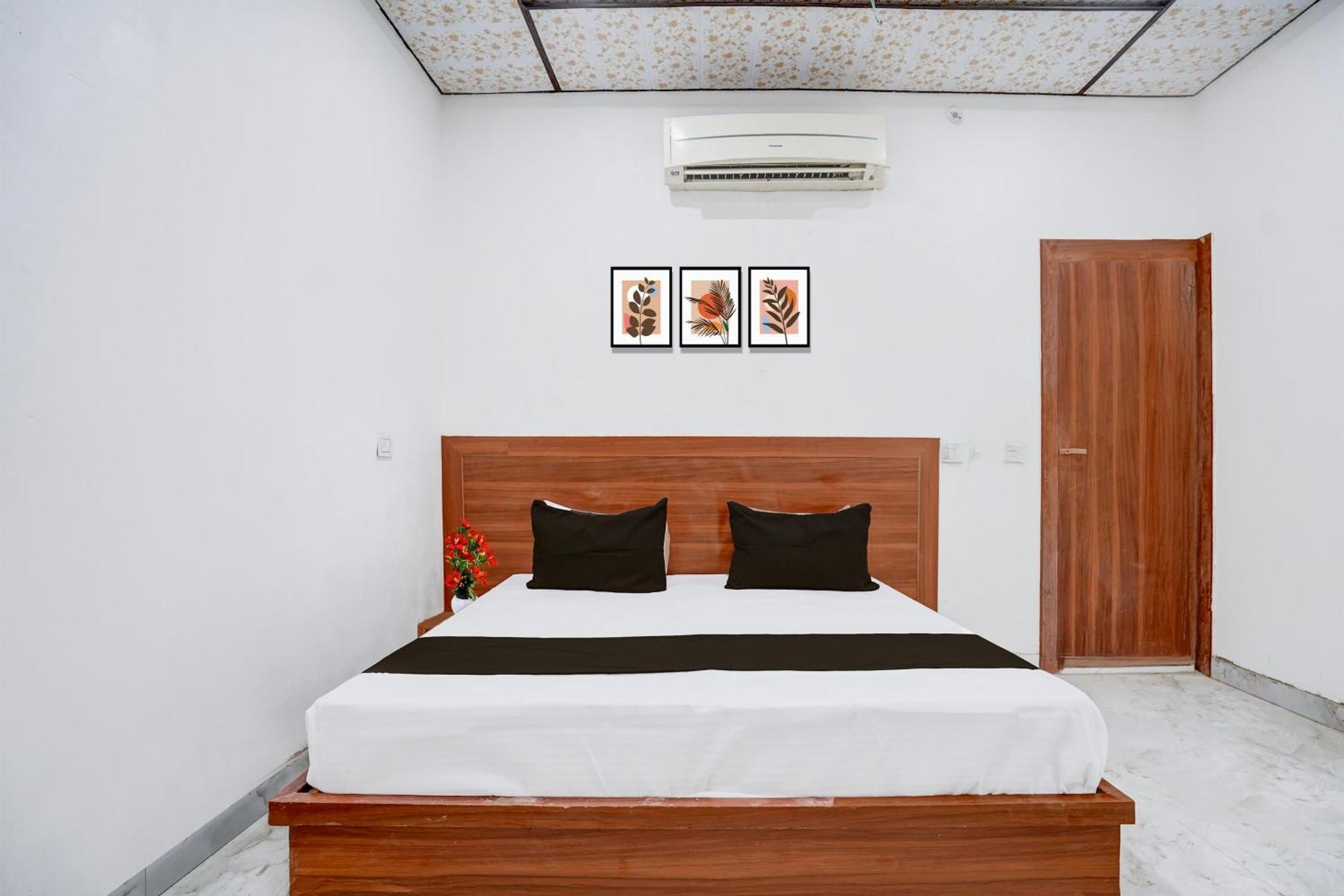 Hotel Super O Sikandra Near Akbar Tomb 3*