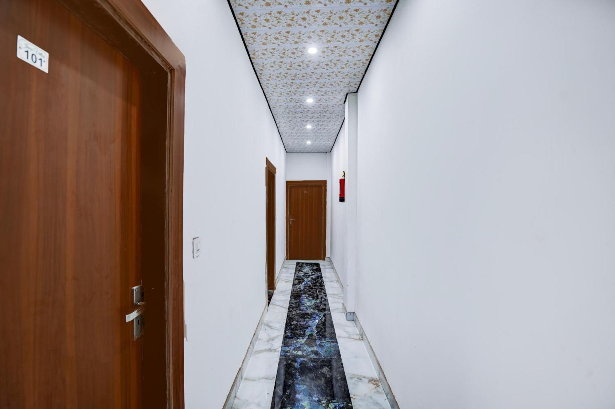 Super O Sikandra Near Akbar Tomb Hotel Agra (Uttar Pradesh)