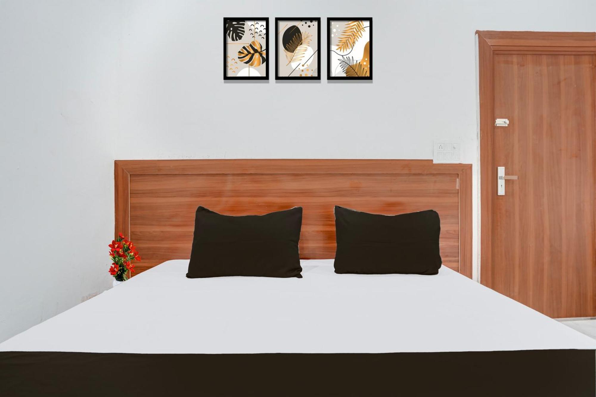 Hotel Super O Sikandra Near Akbar Tomb Agra (Uttar Pradesh)